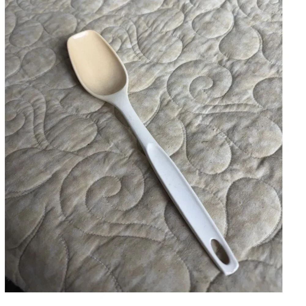 Foley Bone Color Plastic Spoon Kitchen Dipper Utensil Farmhouse VTG stained